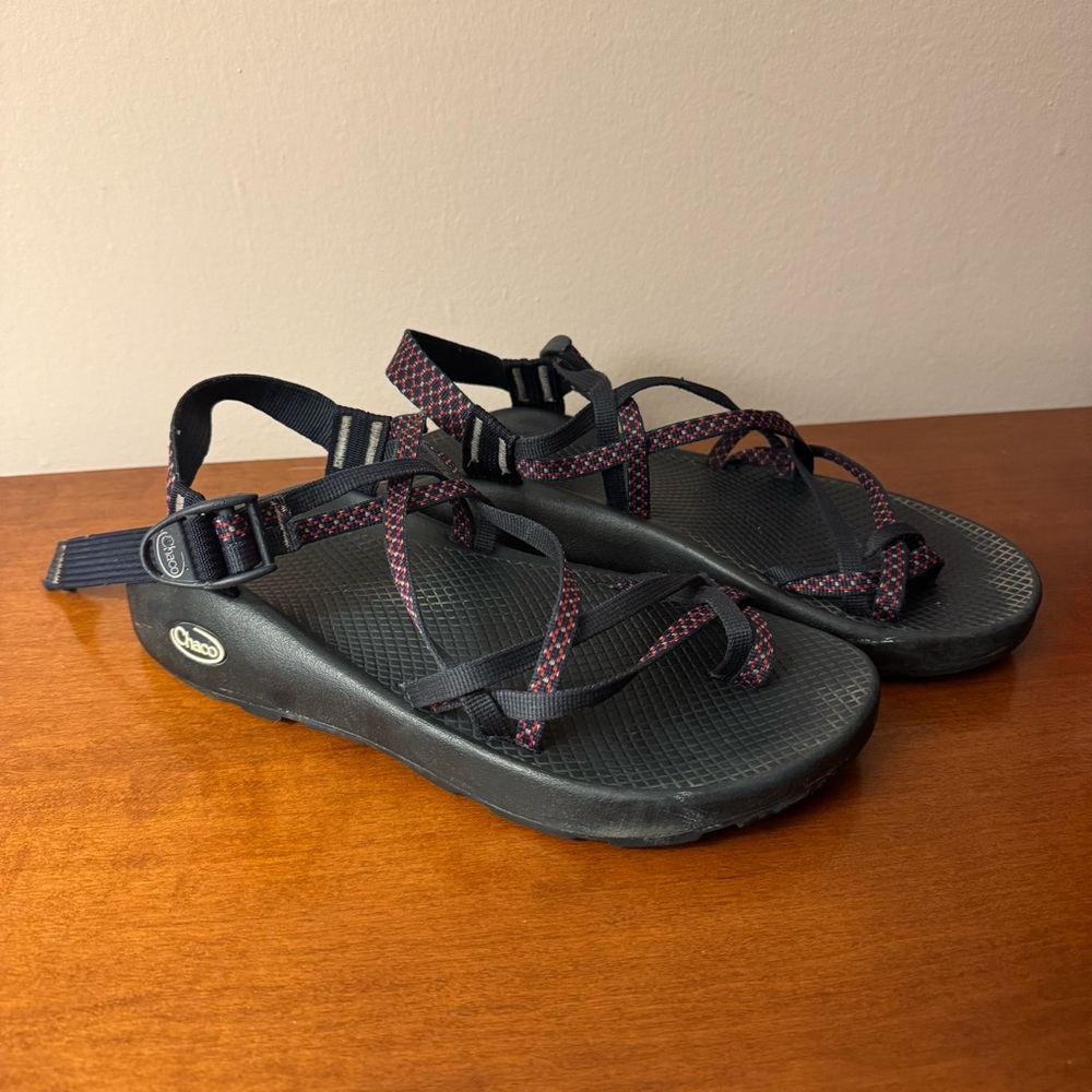 Chaco ZX/2 Sandals Men’s size 9 Red/Navy Blue Strap